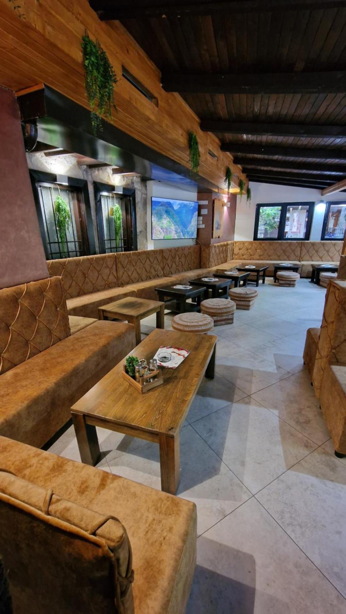 Pansion Oscar Summer Garden Mostar Eksteriør billede
