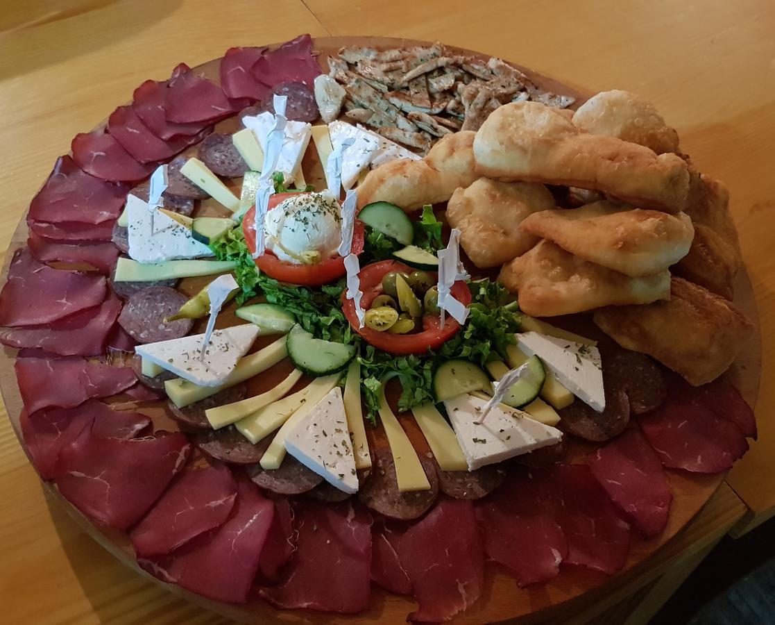 Pansion Oscar Summer Garden Mostar Eksteriør billede